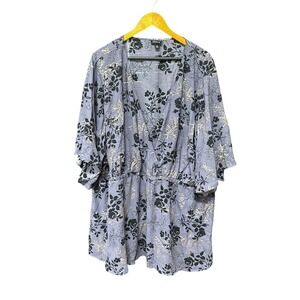 Torrid purple flutter sleeve tunic top size 5 5X plus polyester